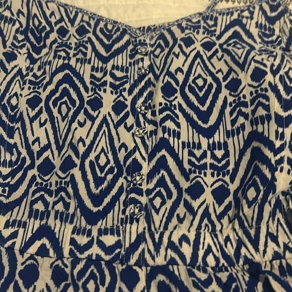 American Eagle women’s medium romper with pockets  C - Picture 3 of 7